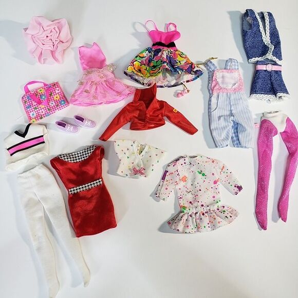 Lot of 12 pc Vintage 90s Barbie Doll Clothes Shoes Bay Watch Jacket Leggings - Picture 1 of 10